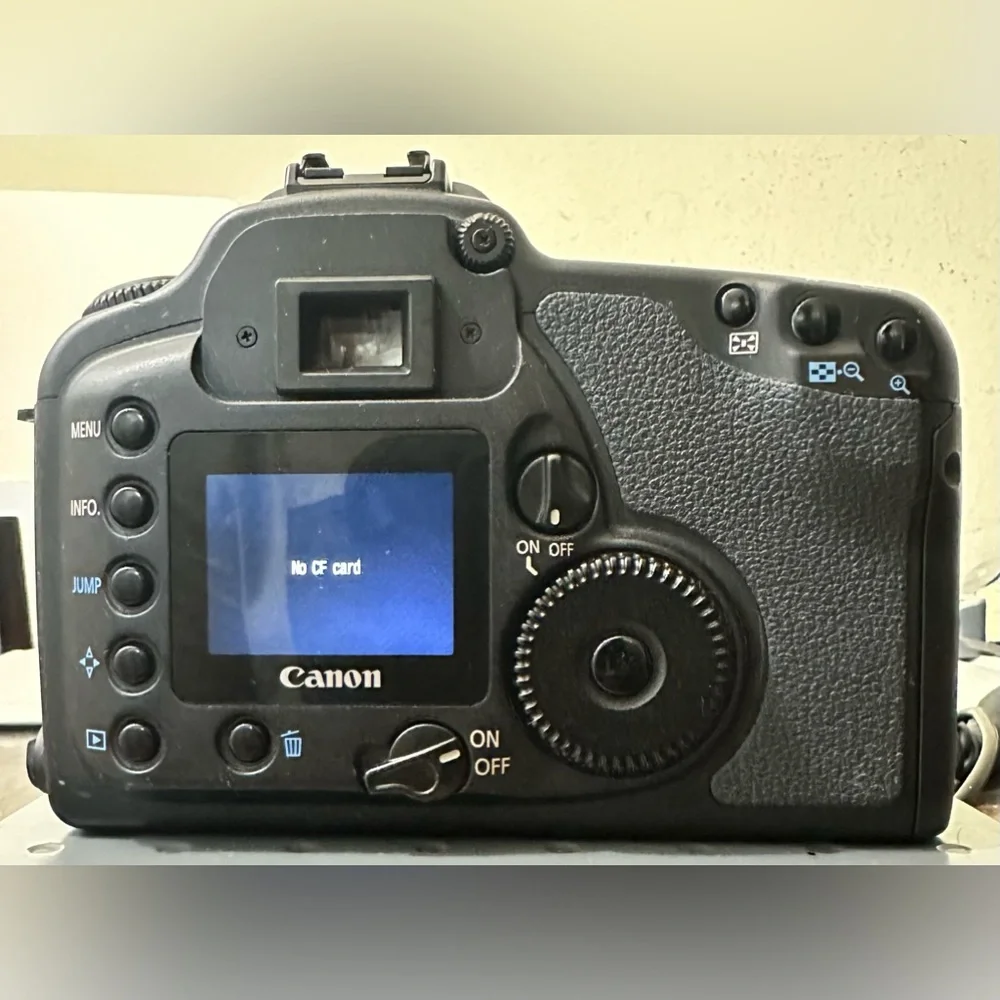 Canon EOS 10D 6.3MP Digital SLR Camera Black Body Only